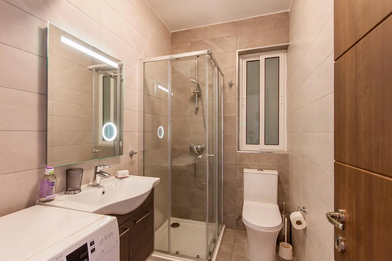 Modern Apart Heart Of Sliema Viani N1 And N4 - Happy Rentals Apartment